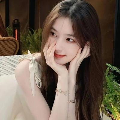女帝别慌，我的系统马上刷新